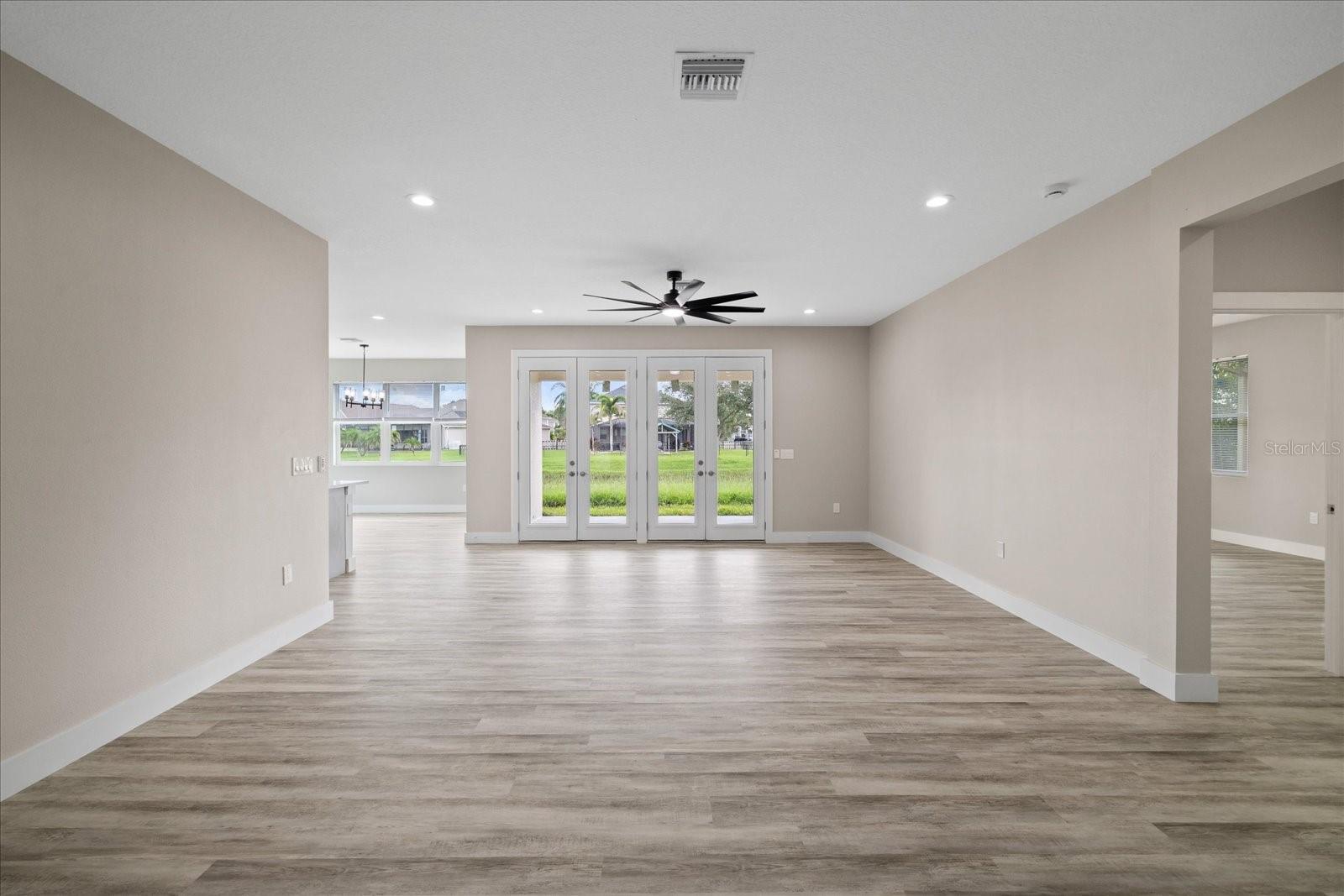 10704 BANFIELD DR — photo 29