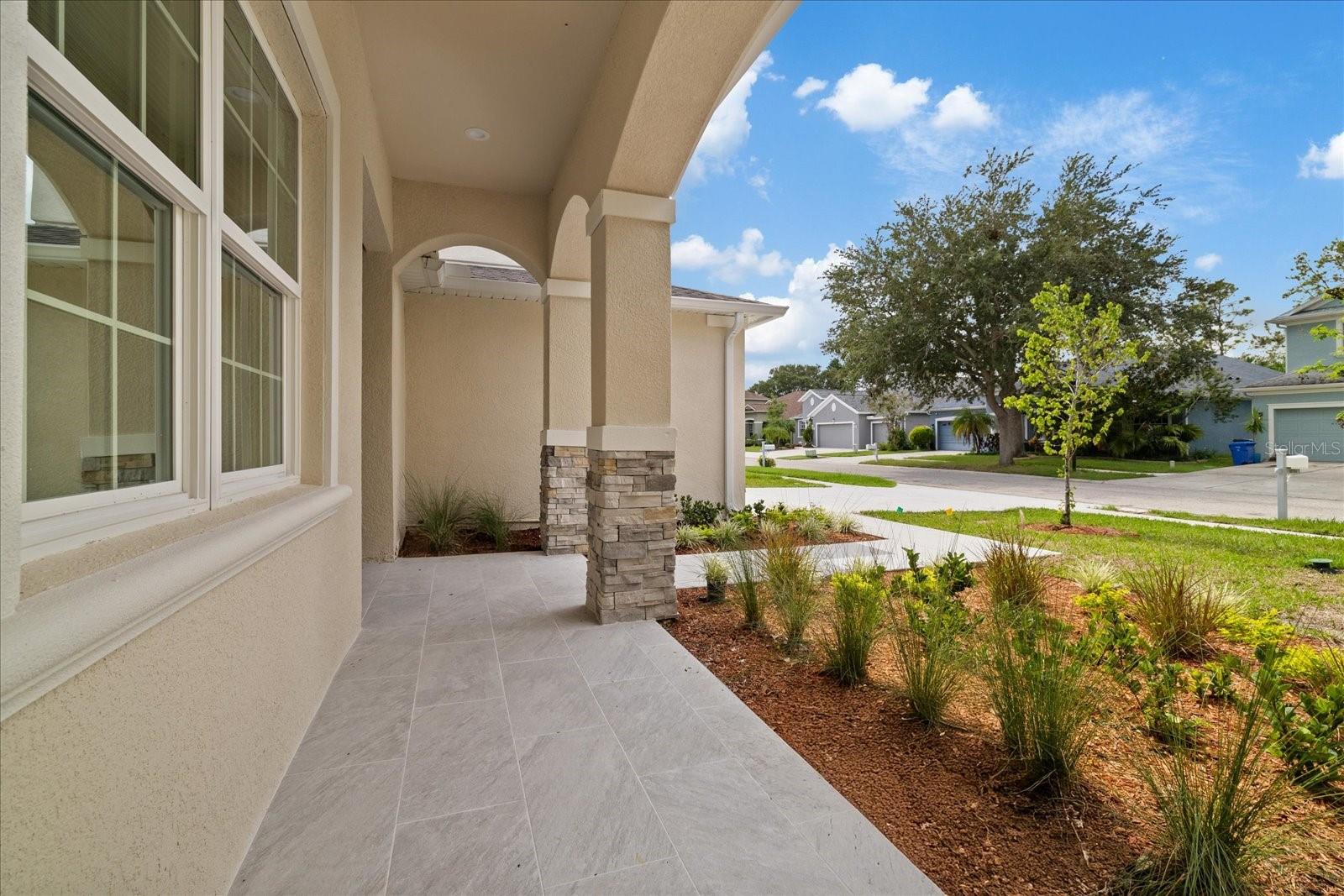 10704 BANFIELD DR — photo 12