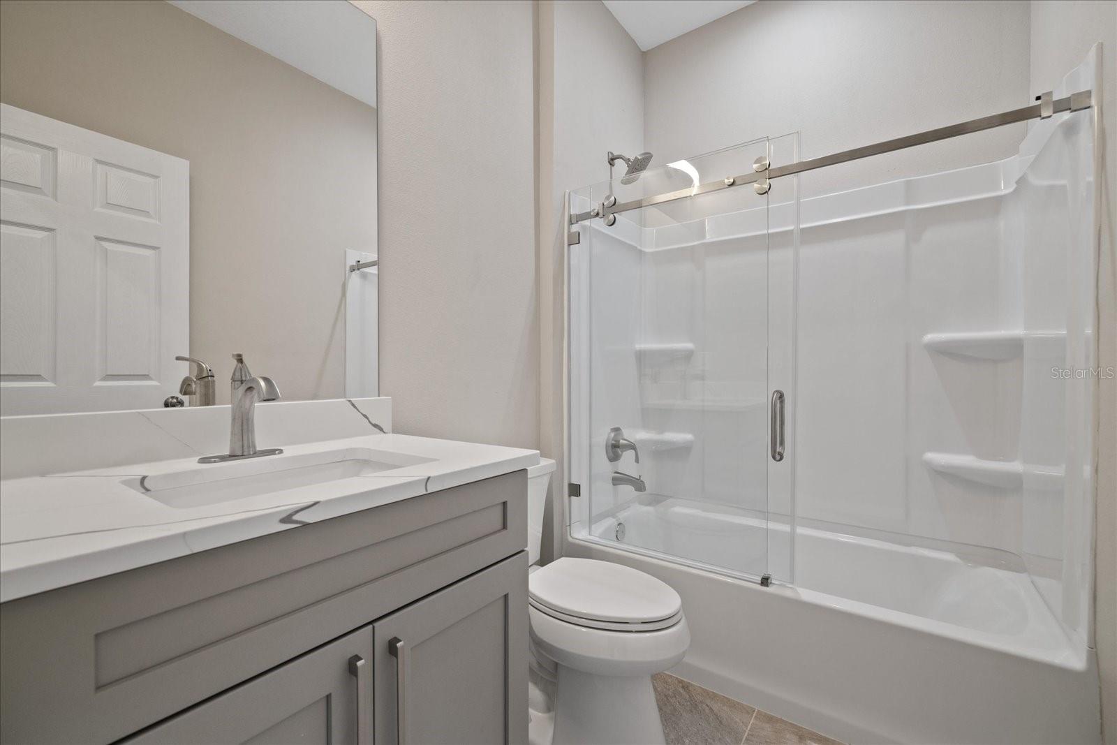 10704 BANFIELD DR — photo 23