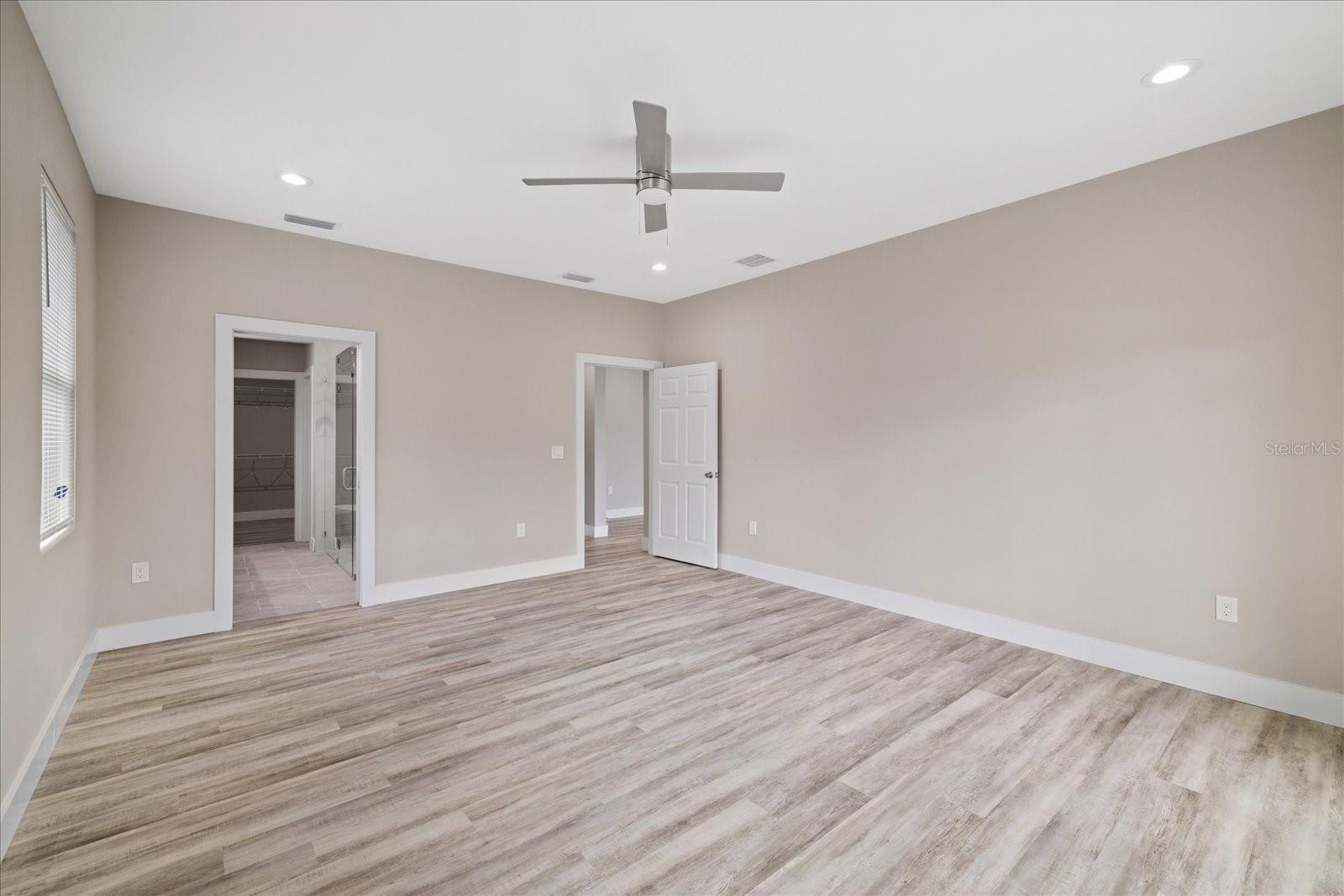 10704 BANFIELD DR — photo 43