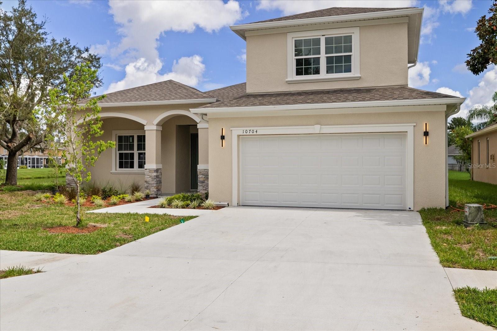 10704 BANFIELD DR — photo 2
