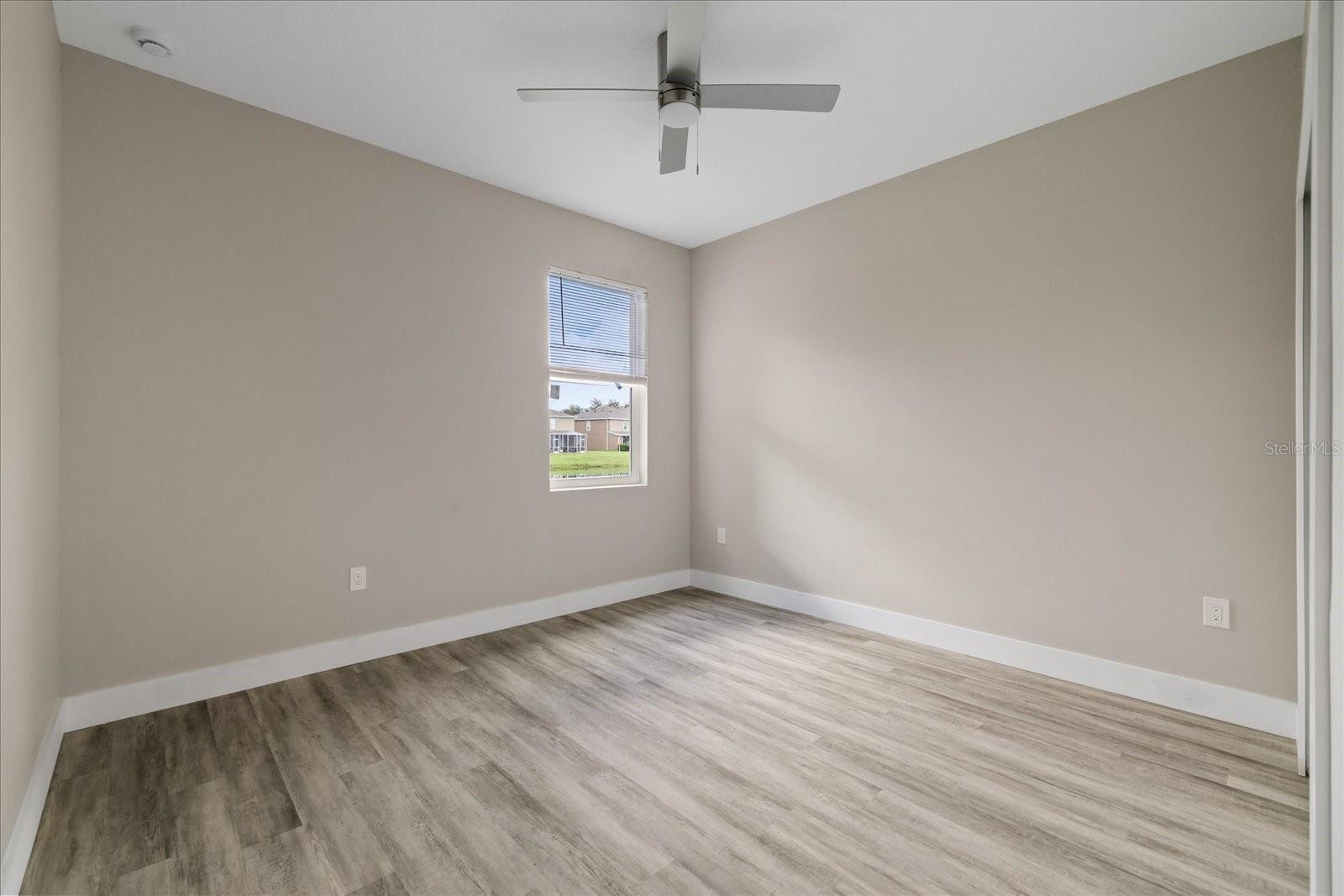 10704 BANFIELD DR — photo 26