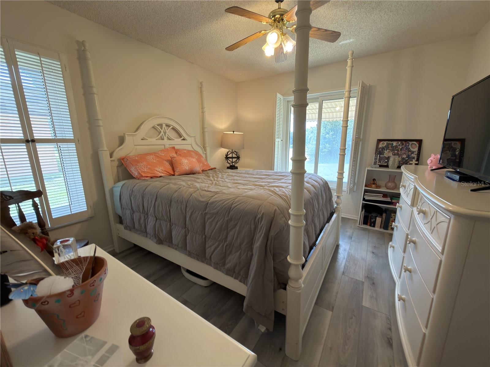 1382 GLENGARRY DR — photo 18