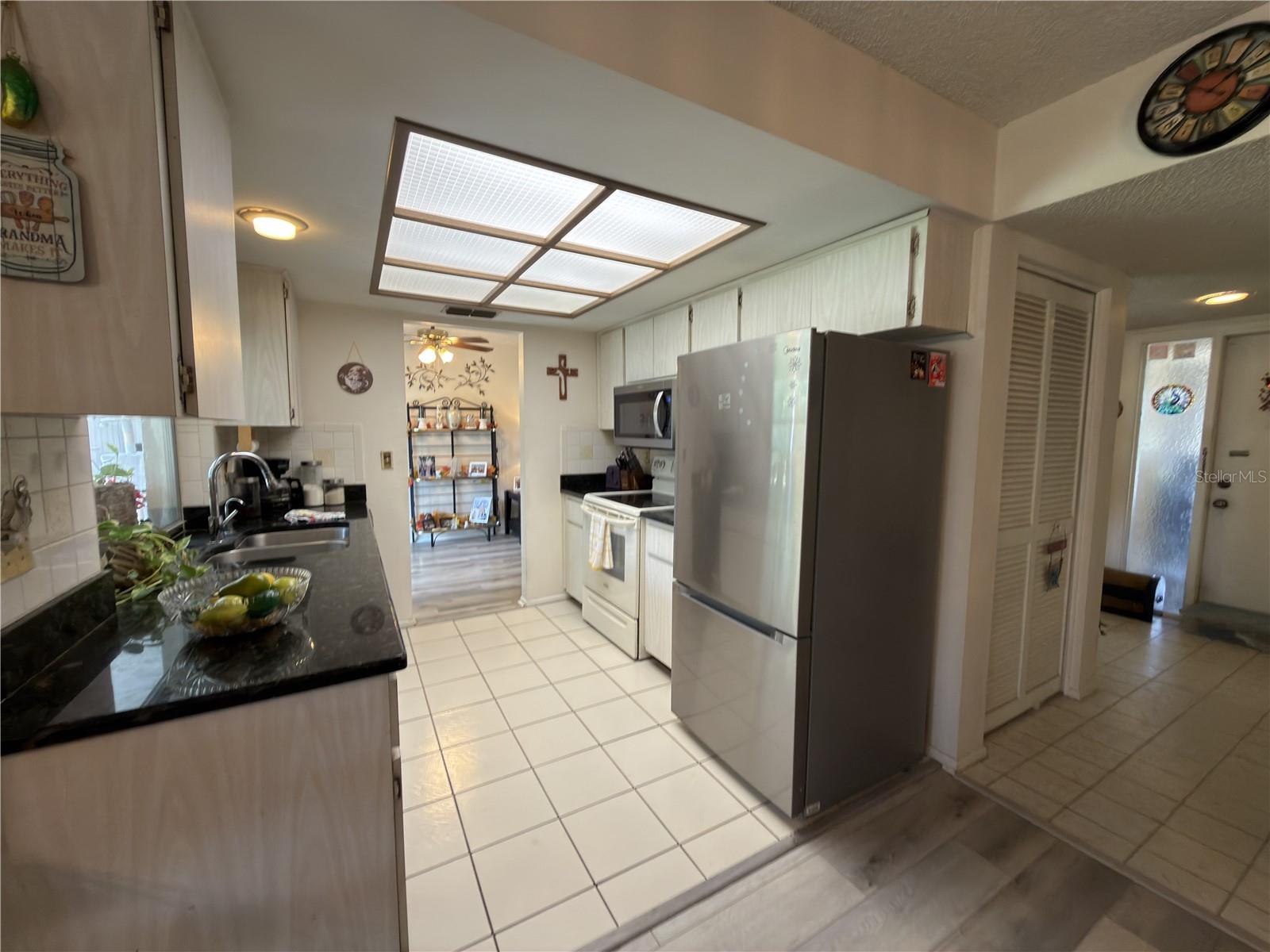 1382 GLENGARRY DR — photo 13
