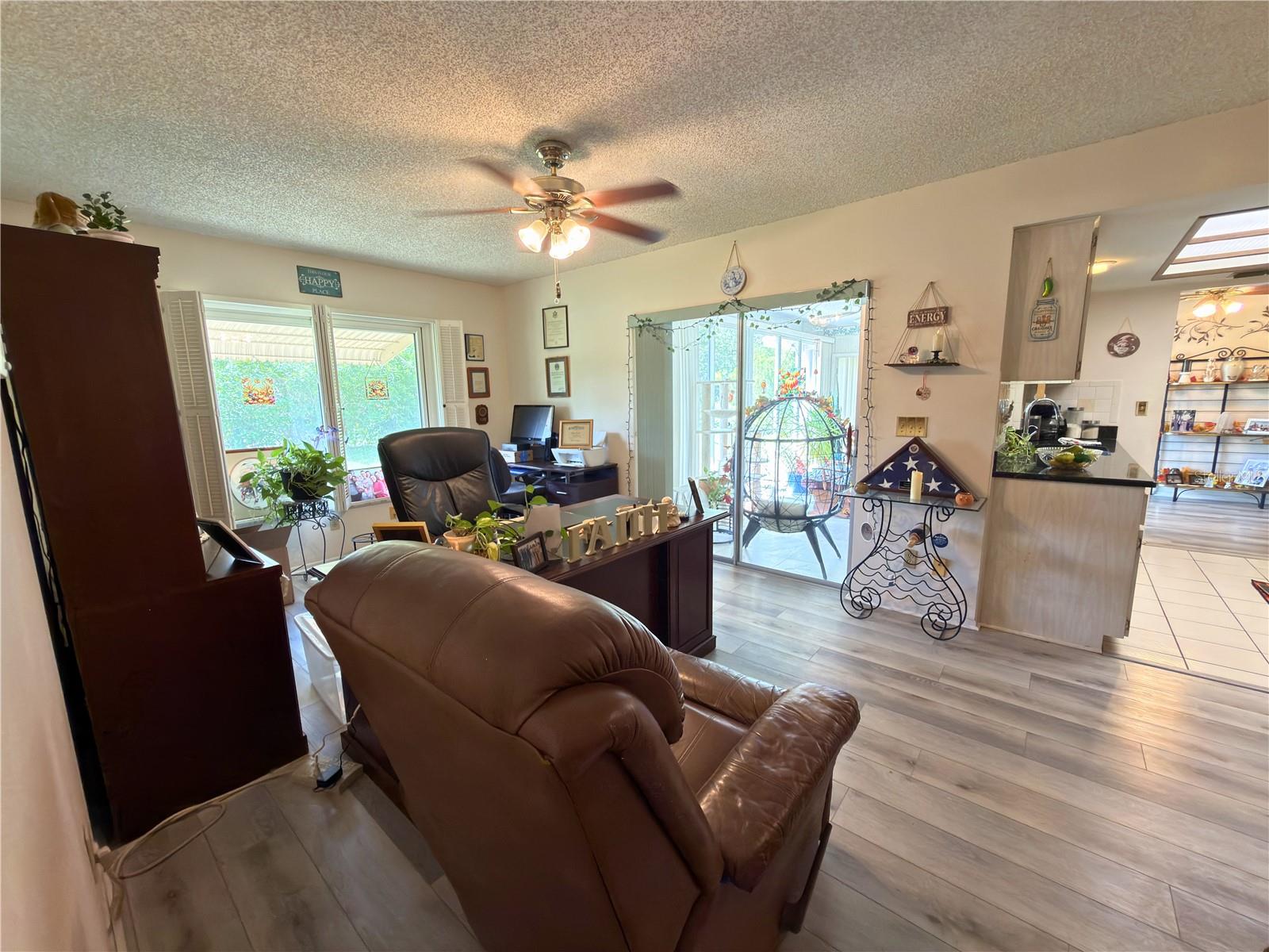 1382 GLENGARRY DR — photo 16