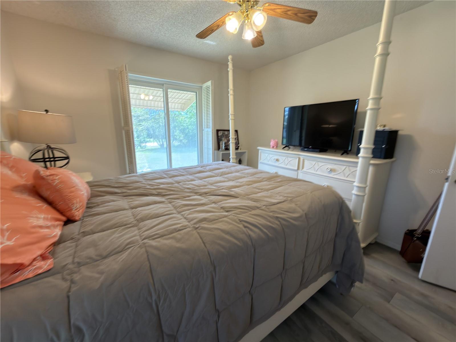 1382 GLENGARRY DR — photo 17