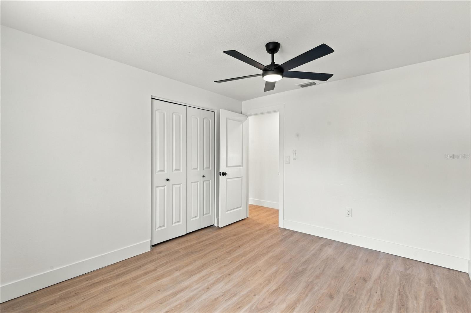 1630 DALE CIR N — photo 25