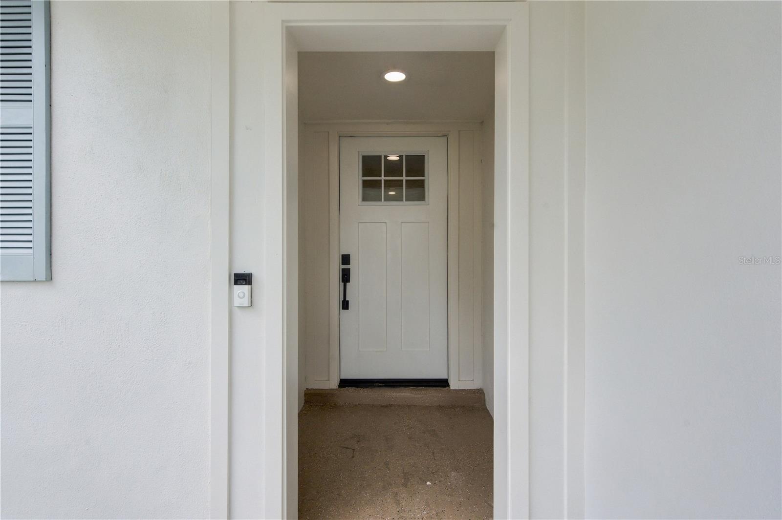 1630 DALE CIR N — photo 3
