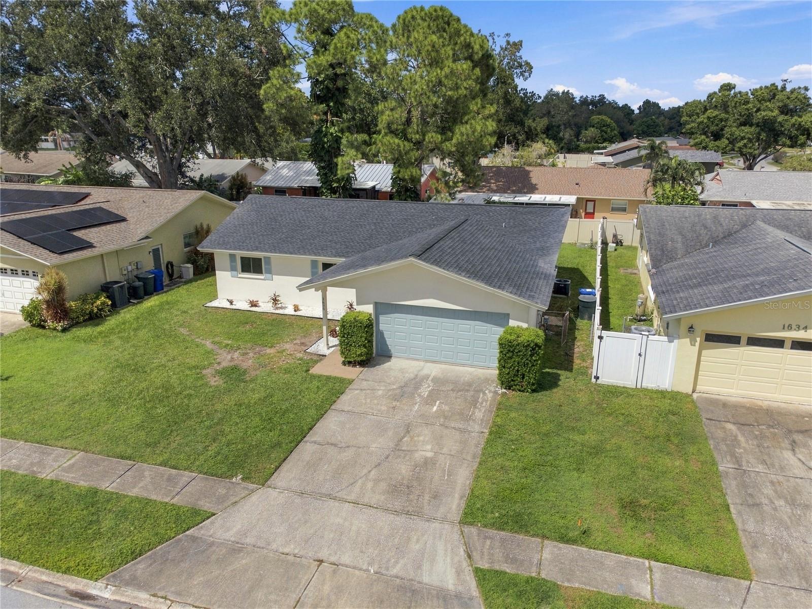 1630 DALE CIR N — photo 36