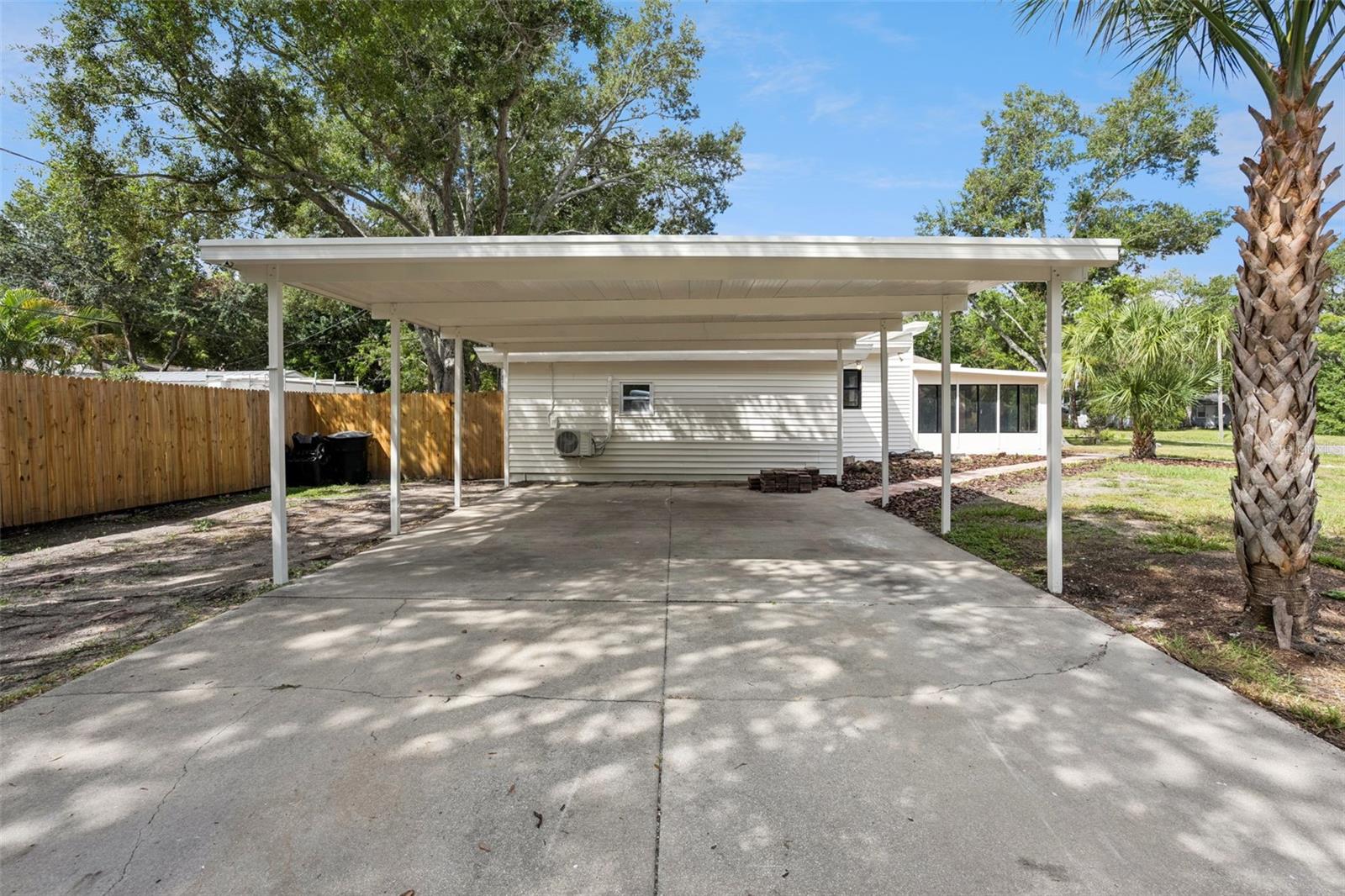 4050 IRIS ST N — photo 36