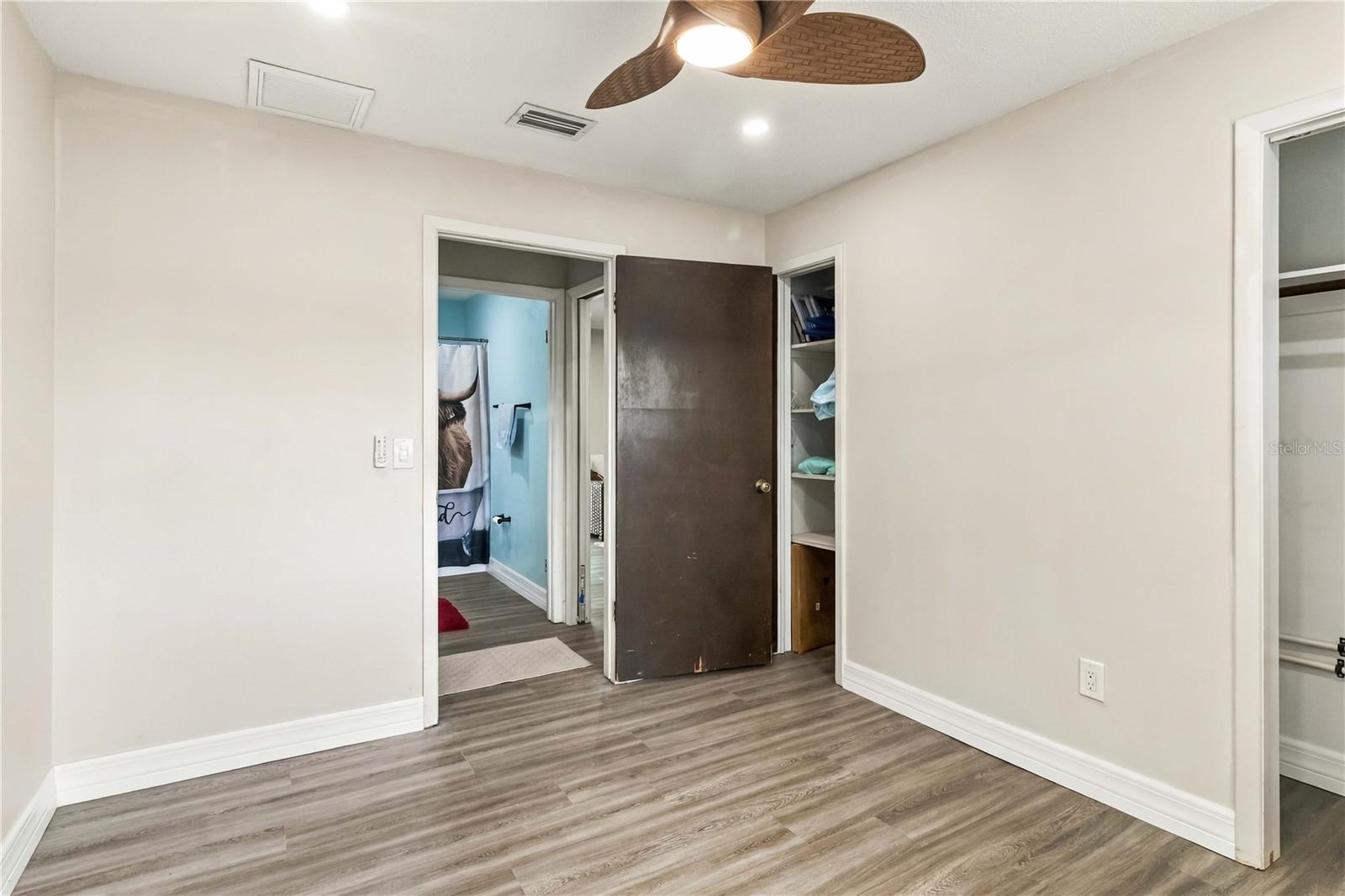816 KNIGHT ST — photo 17
