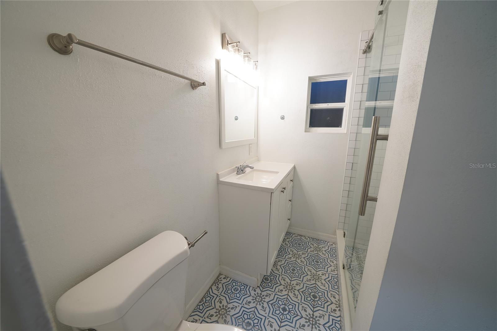 1121 CHERRY ST NE — photo 12