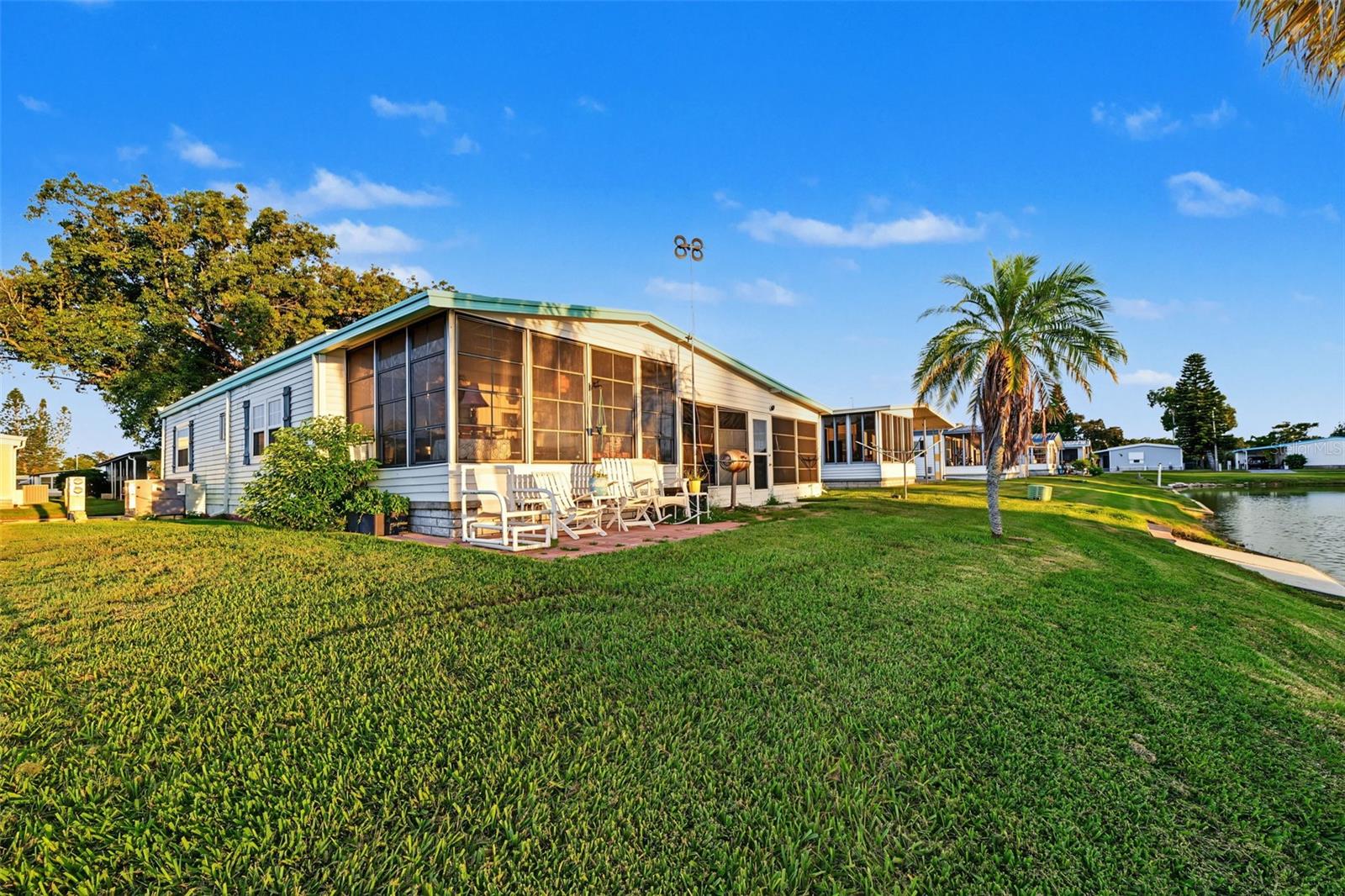 3207 BREWSTER DR — photo 39