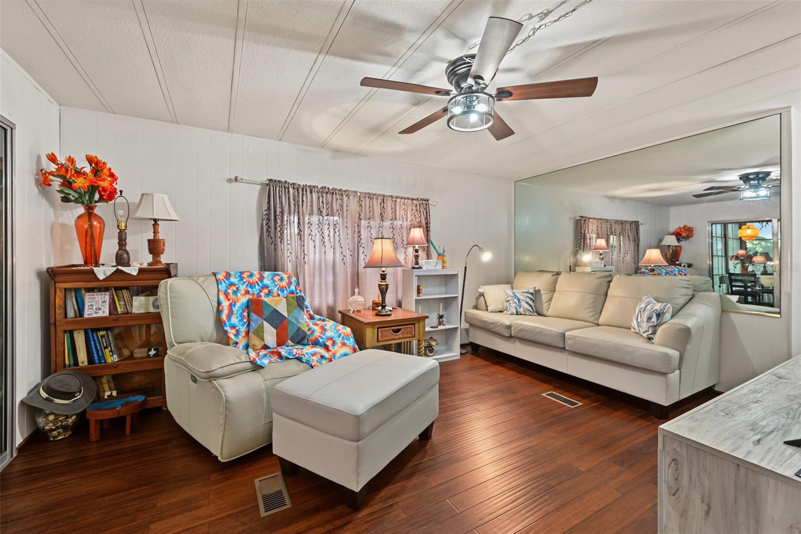 3207 BREWSTER DR — photo 10