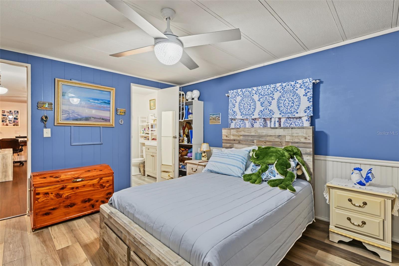 3207 BREWSTER DR — photo 24