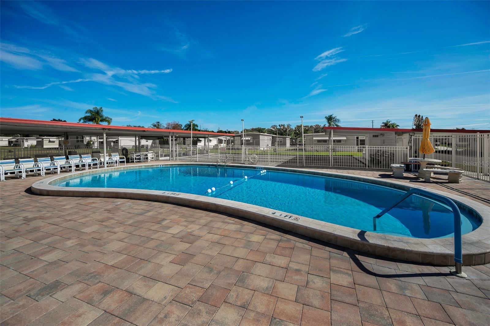 3207 BREWSTER DR — photo 49