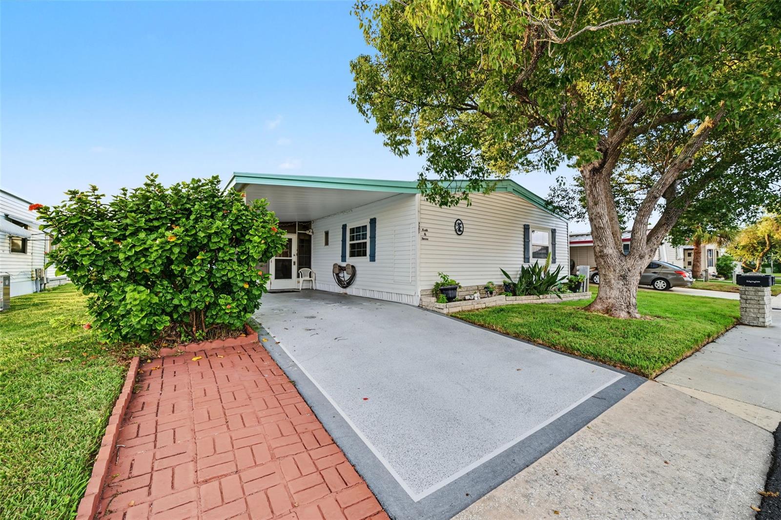 3207 BREWSTER DR — photo 2