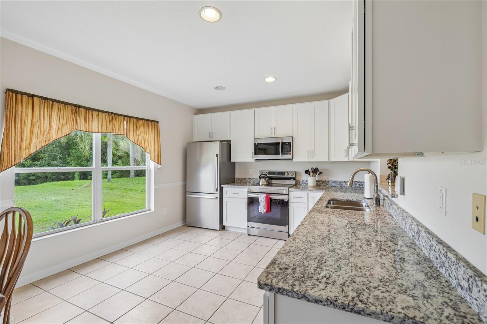 6527 BRIDGECREST DR — photo 10