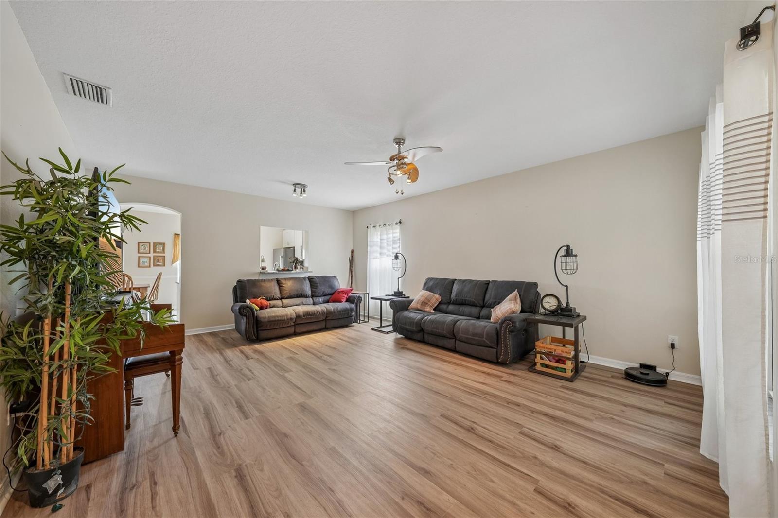 6527 BRIDGECREST DR — photo 4