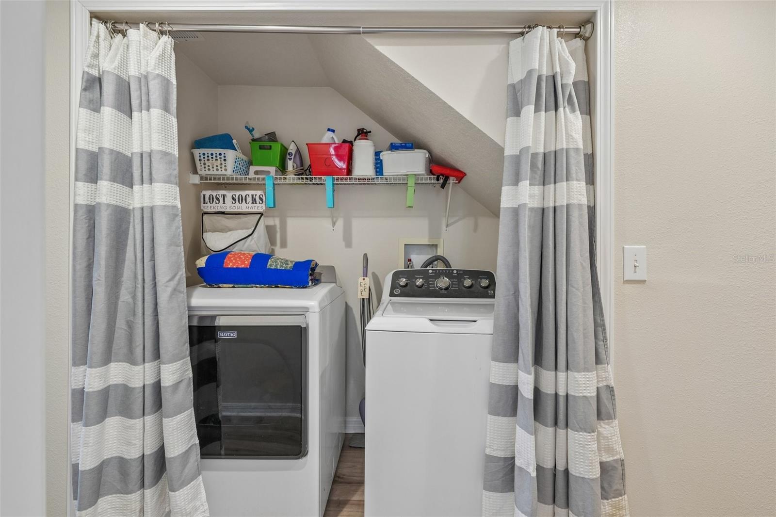 6527 BRIDGECREST DR — photo 15