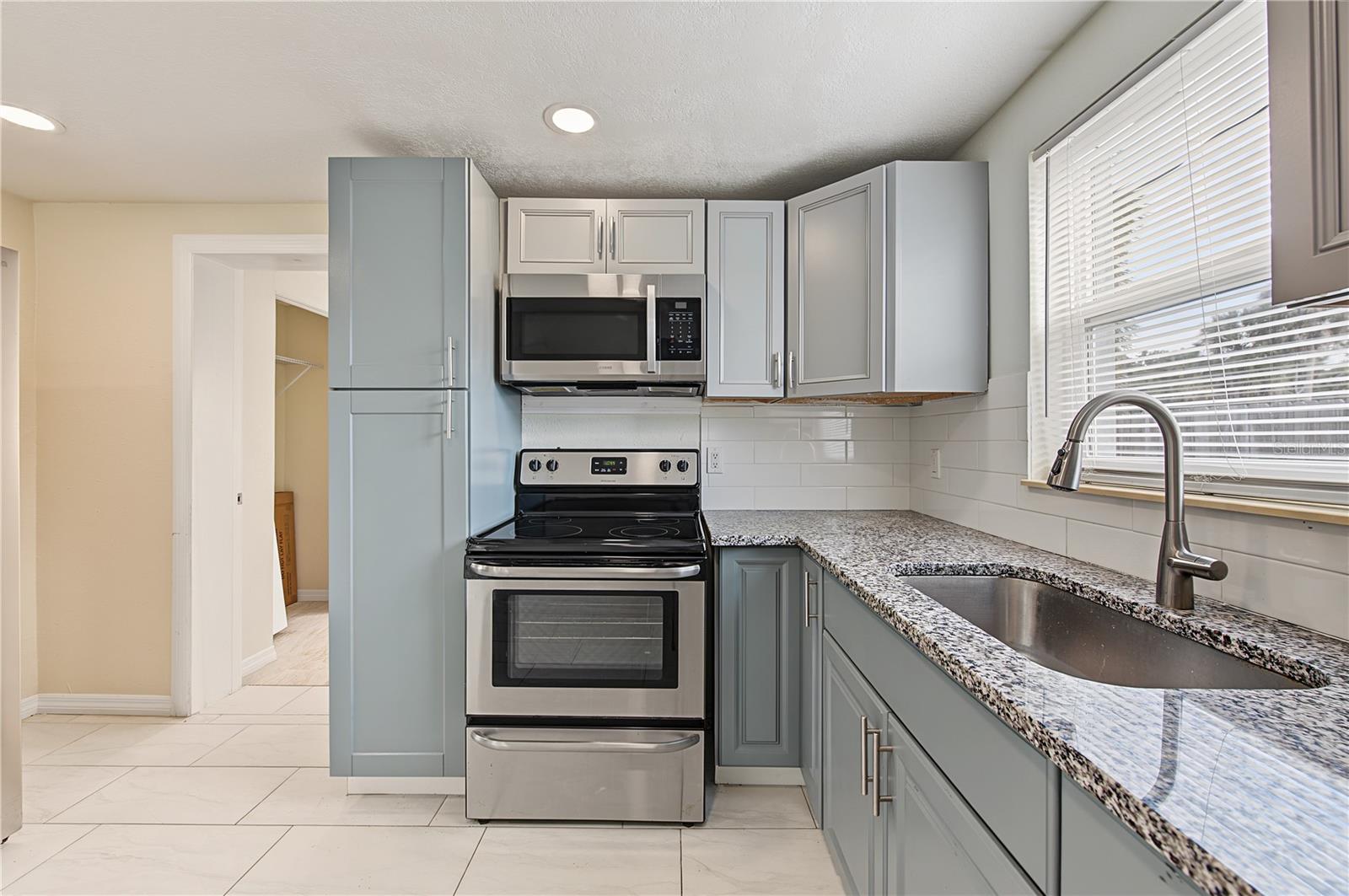 5117 MALLETT DR — photo 10