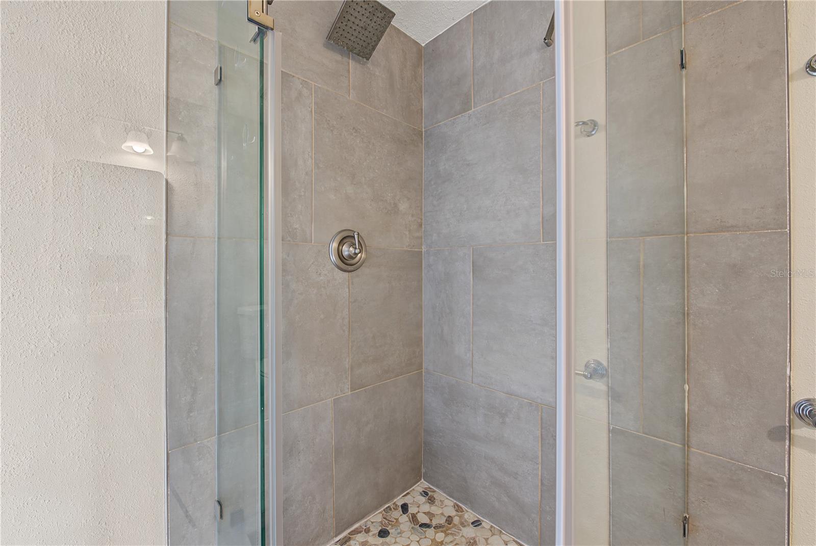 5117 MALLETT DR — photo 22