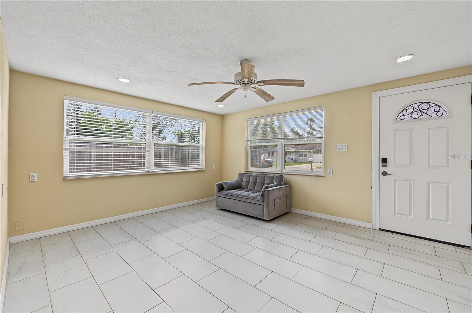 5117 MALLETT DR — photo 5