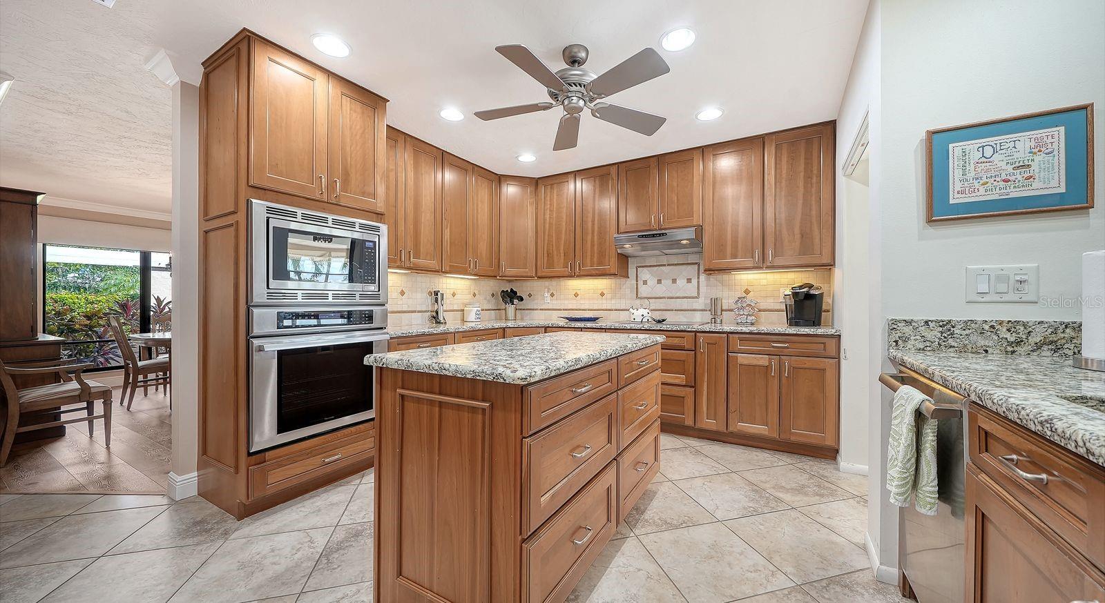 3708 TORREY PINES WAY — photo 34