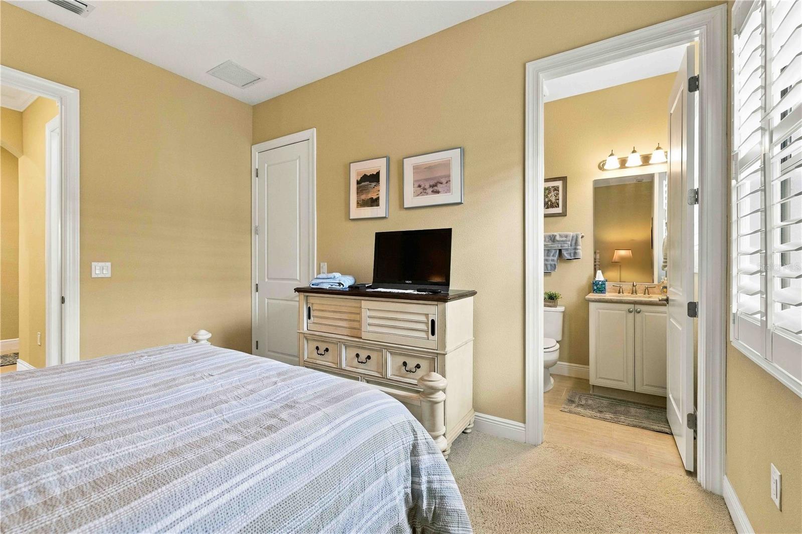 23739 WAVERLY CIR — photo 26