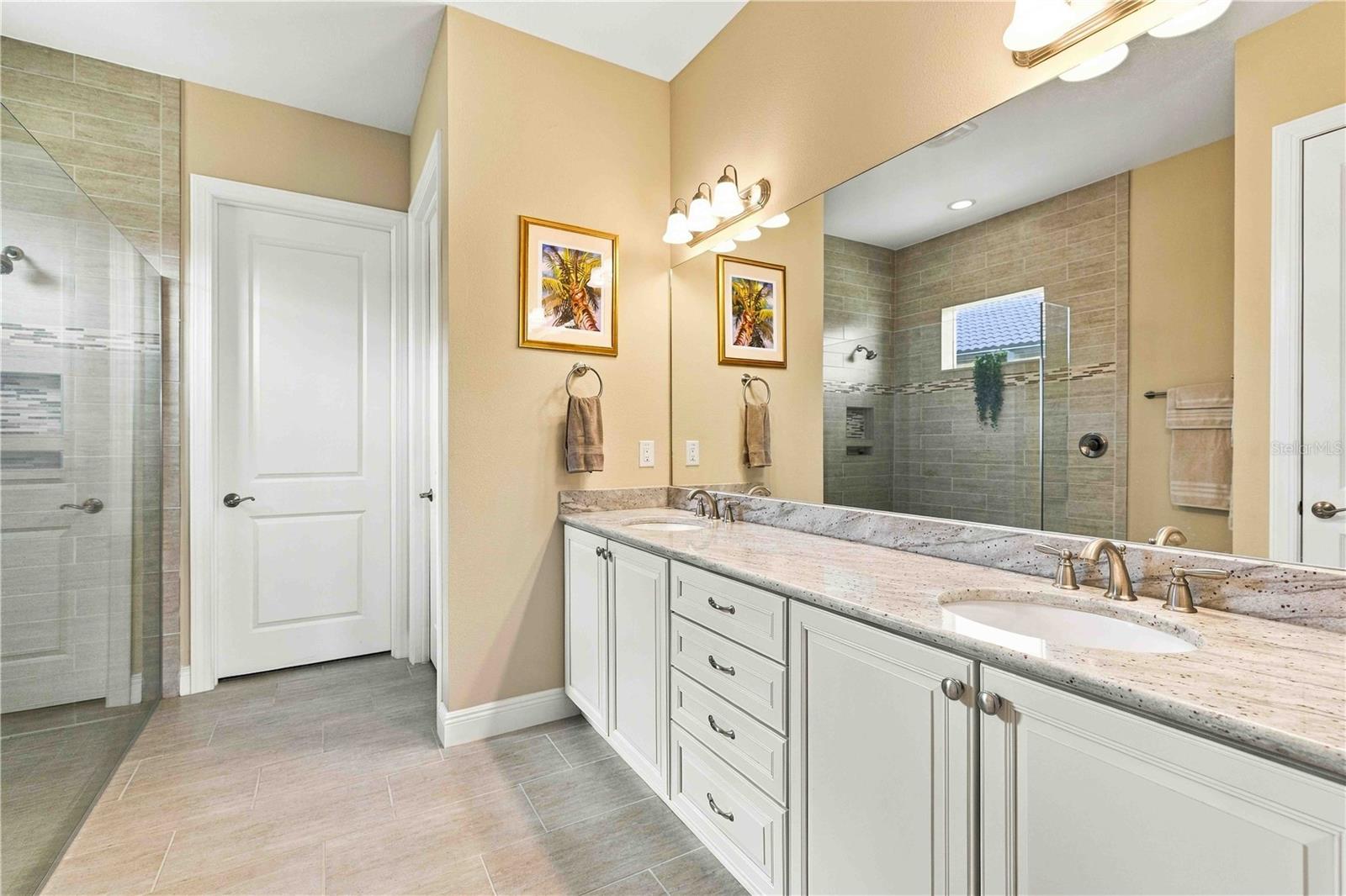23739 WAVERLY CIR — photo 21