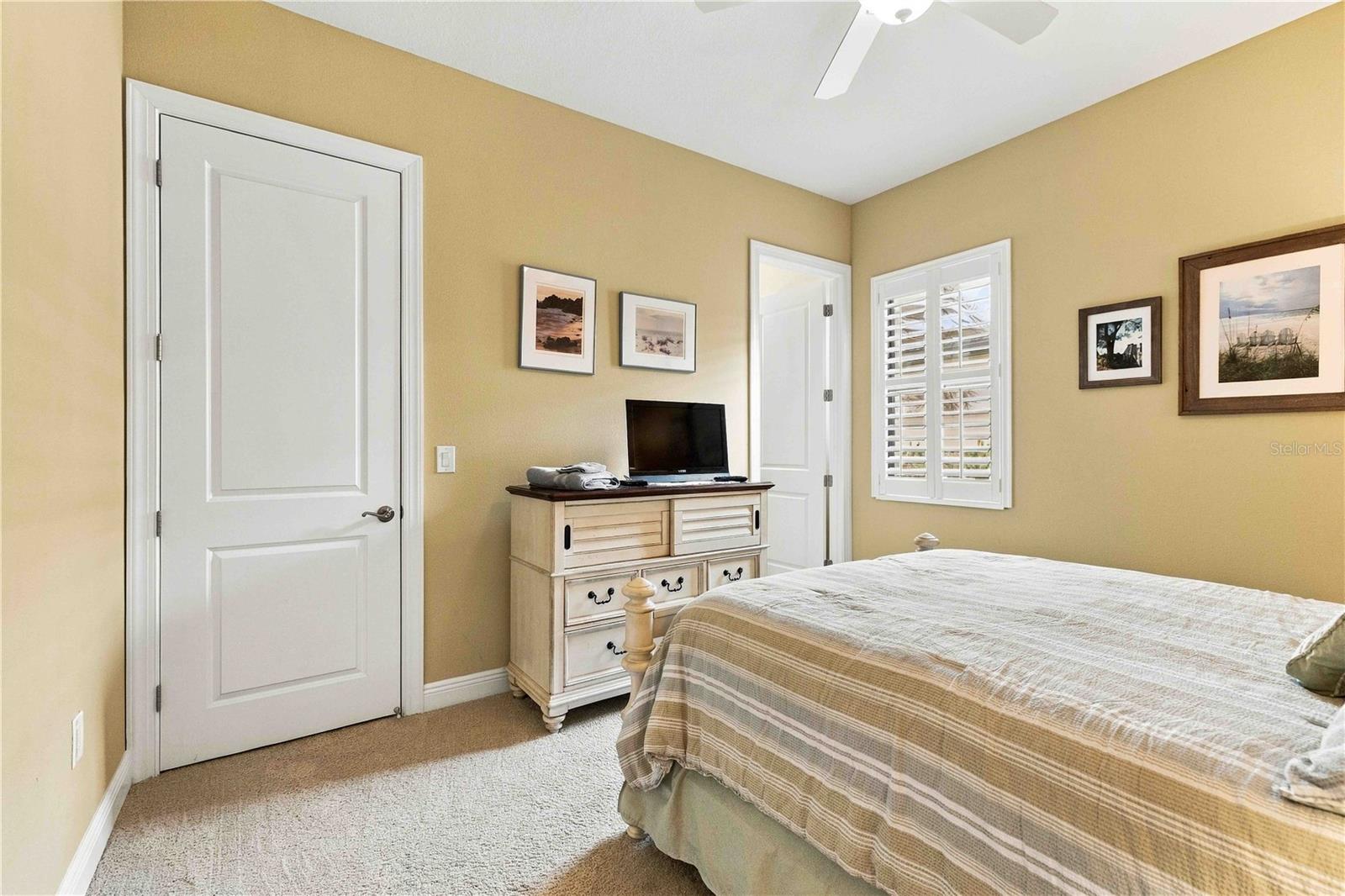 23739 WAVERLY CIR — photo 25