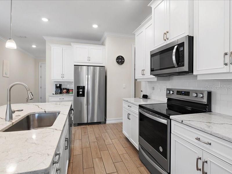 229 TERAMO WAY — photo 6