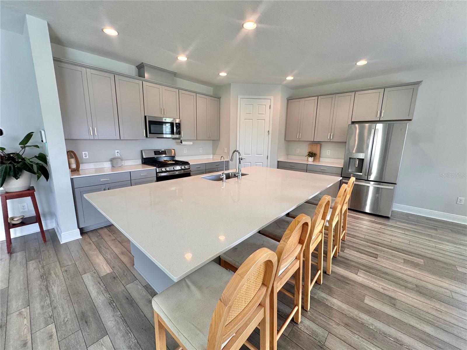 7424 RHUBARB DR — photo 13