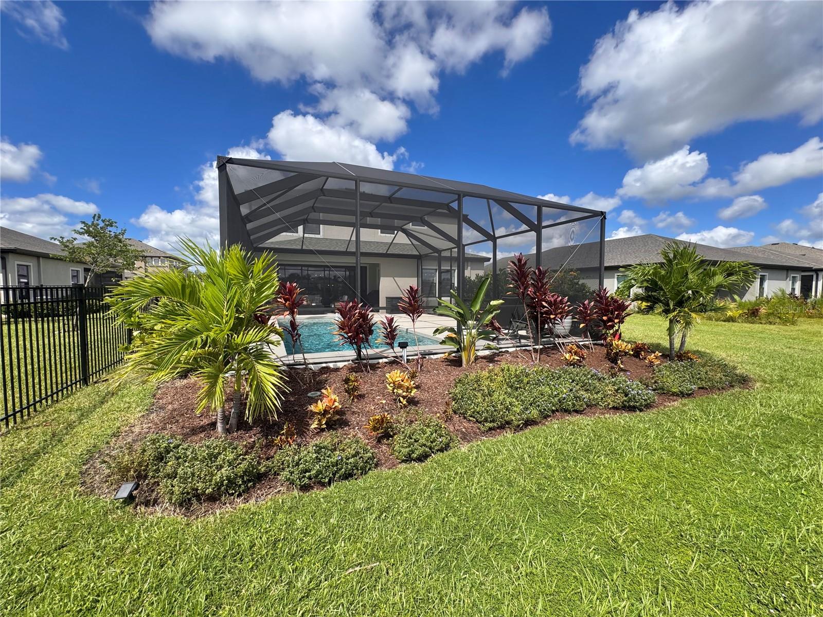 7424 RHUBARB DR — photo 42