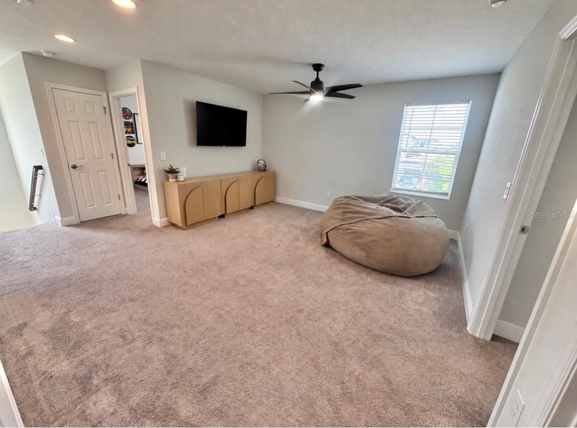 7424 RHUBARB DR — photo 23