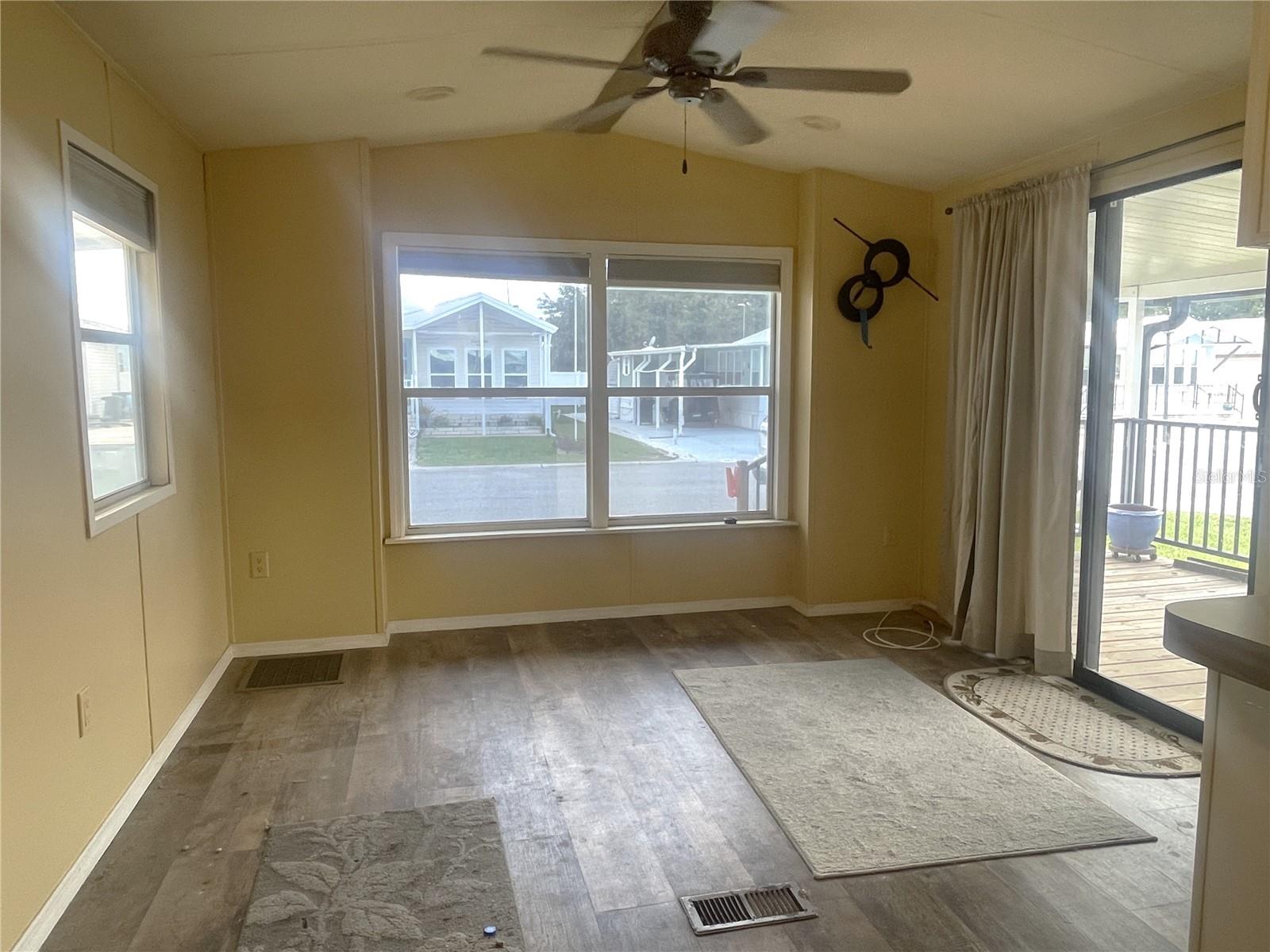 4748 ELWANA WAY — photo 2
