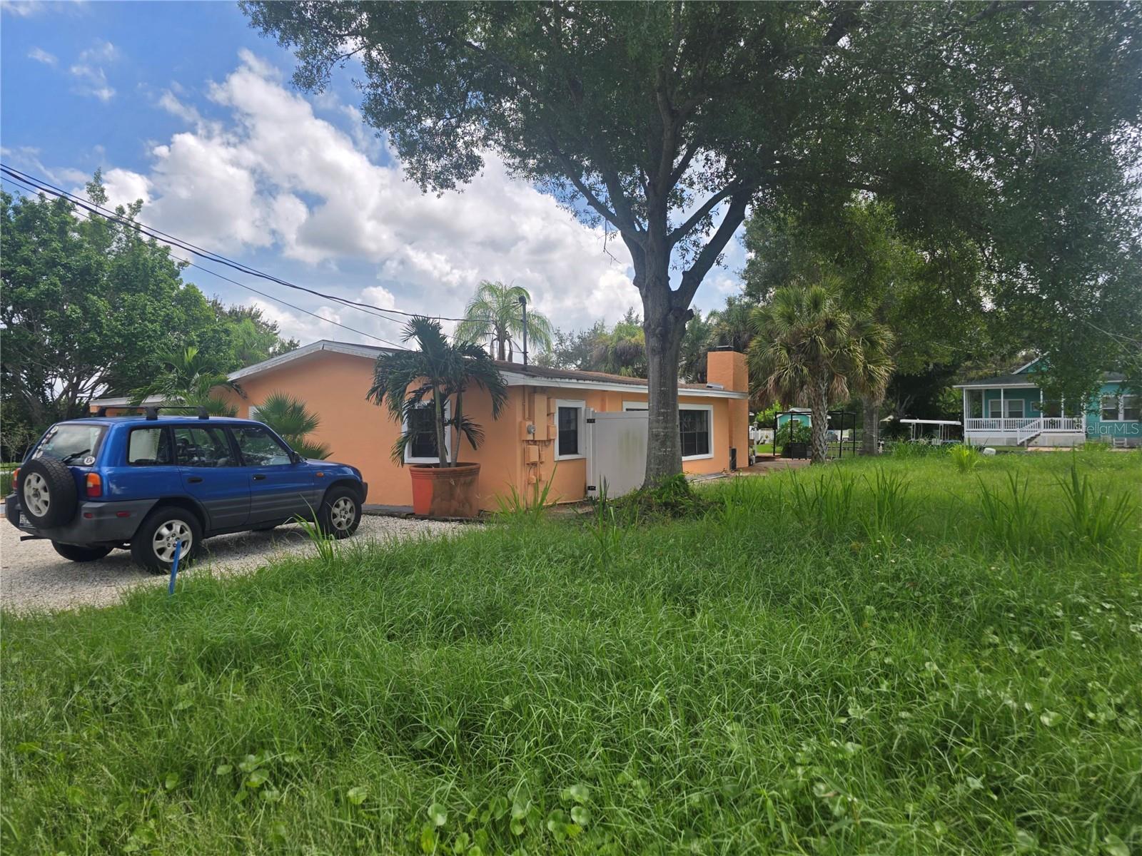 2614 CYPRUS DR — photo 2