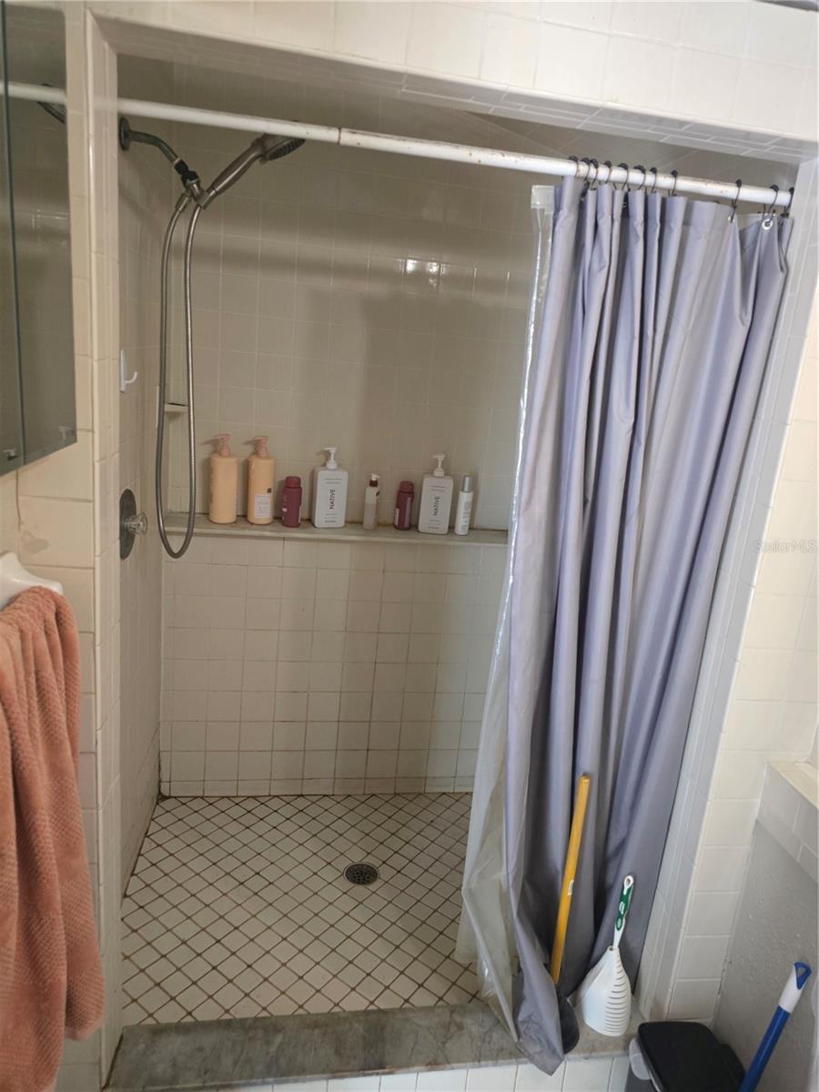 2614 CYPRUS DR — photo 10