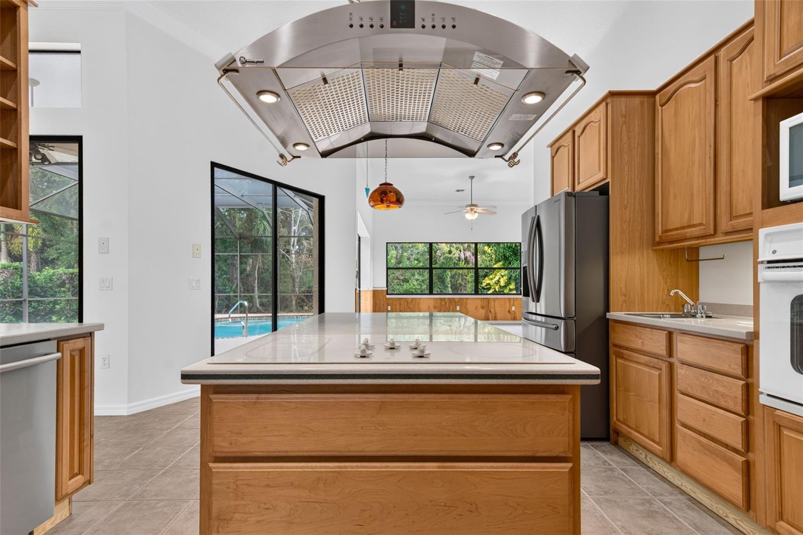 679 SAWGRASS BRIDGE RD — photo 36