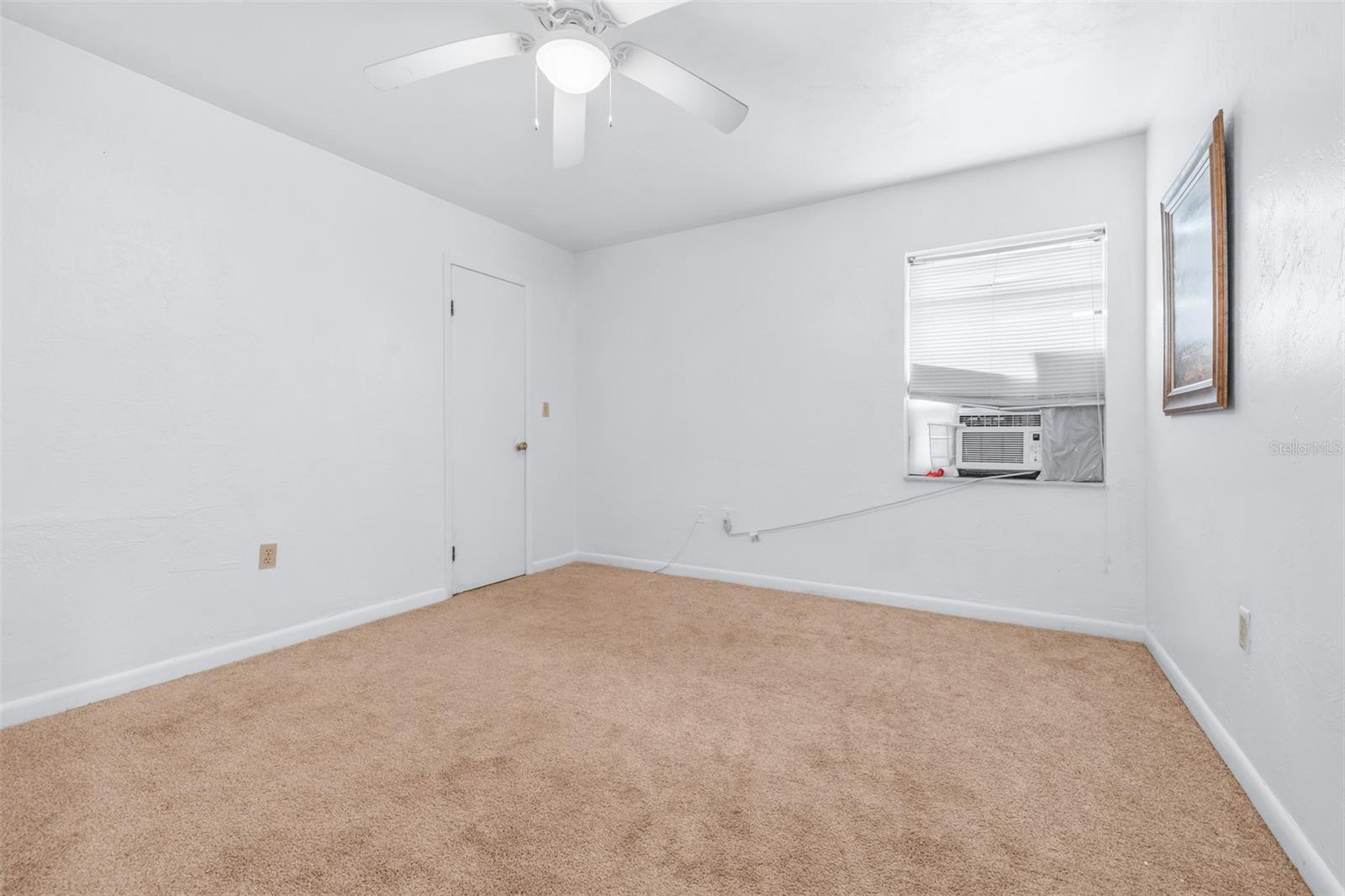23414 CHERBOURG LOOP — photo 29