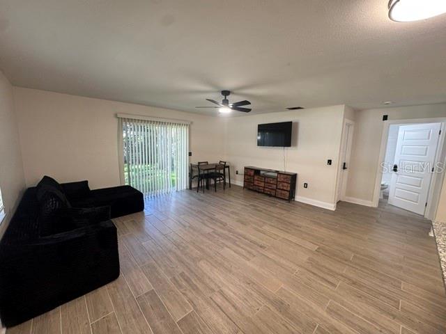 2508 E CURTIS ST — photo 4