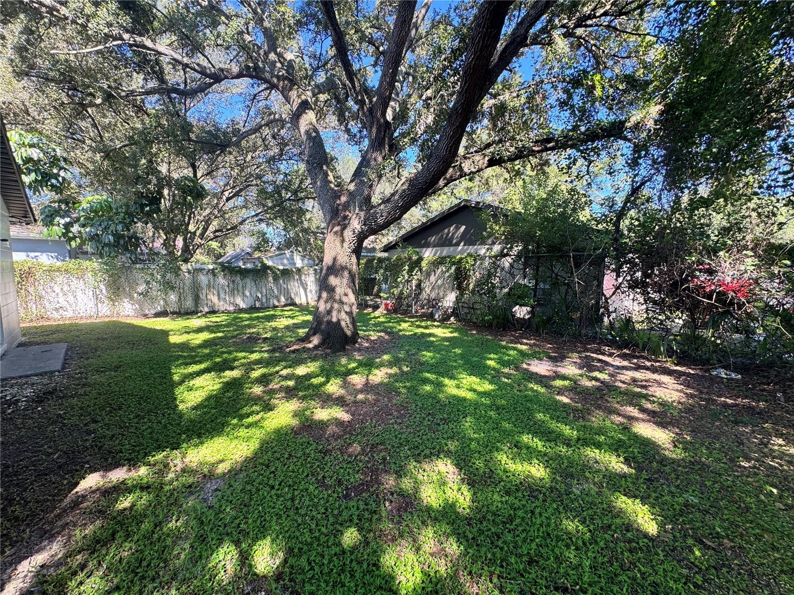2508 E CURTIS ST — photo 10