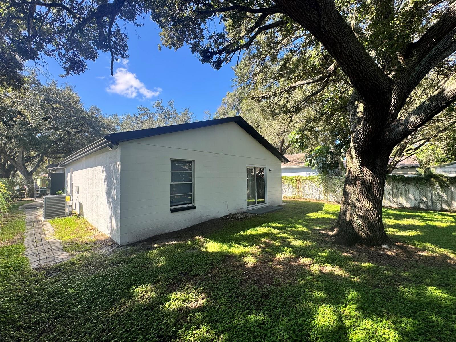 2508 E CURTIS ST — photo 9