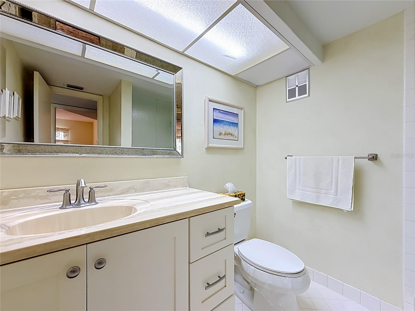 4550 COVE CIR #502 — photo 37