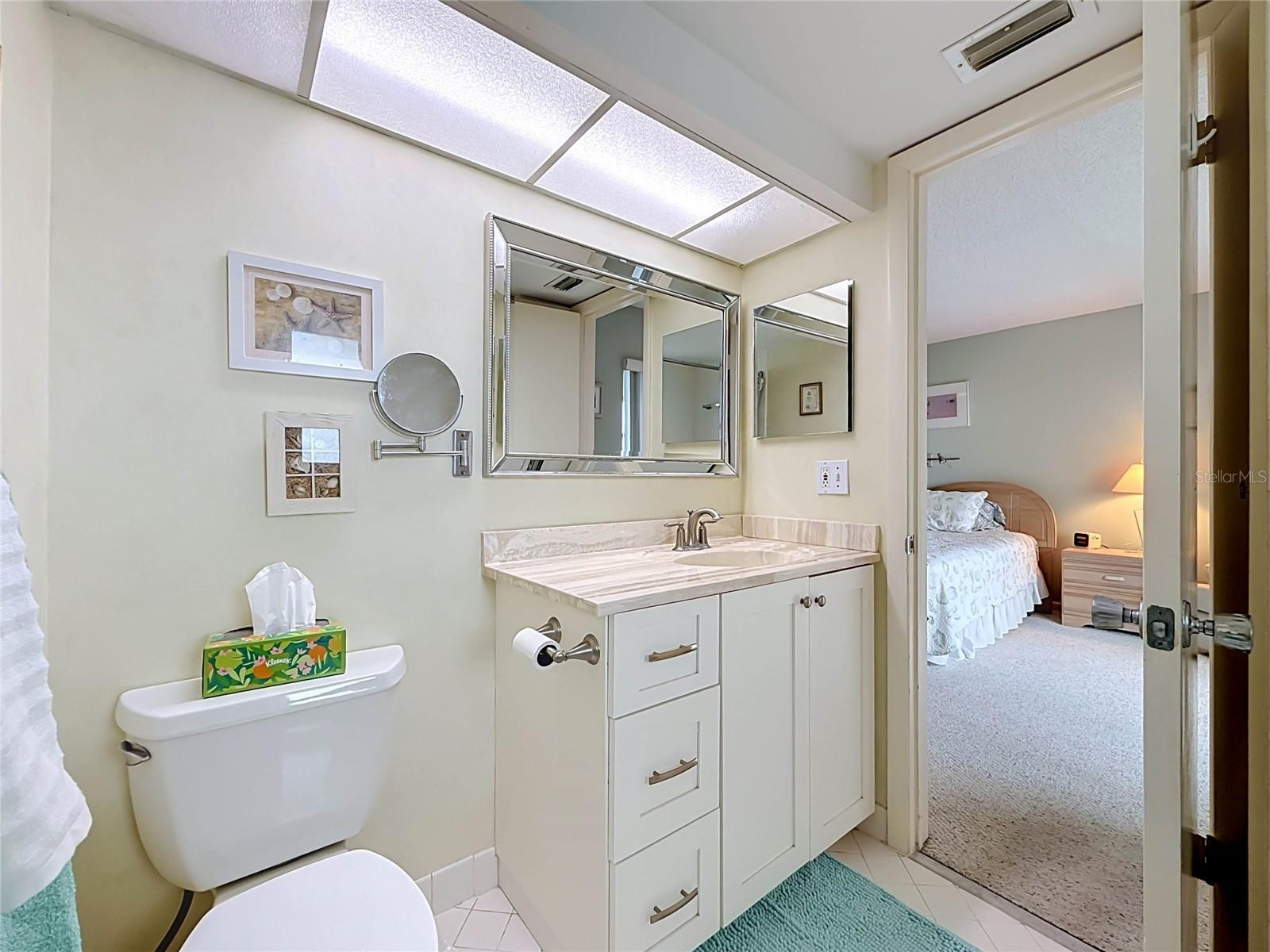 4550 COVE CIR #502 — photo 33