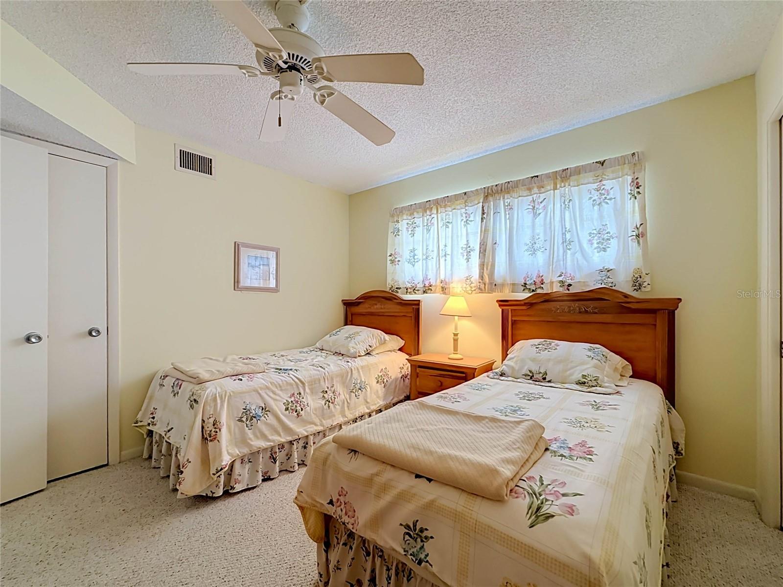 4550 COVE CIR #502 — photo 35