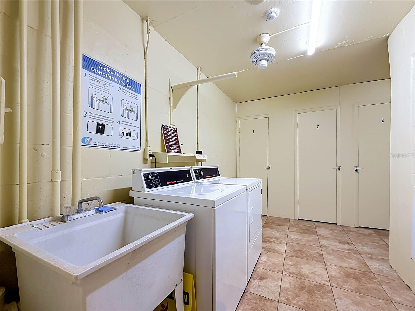 4550 COVE CIR #502 — photo 41