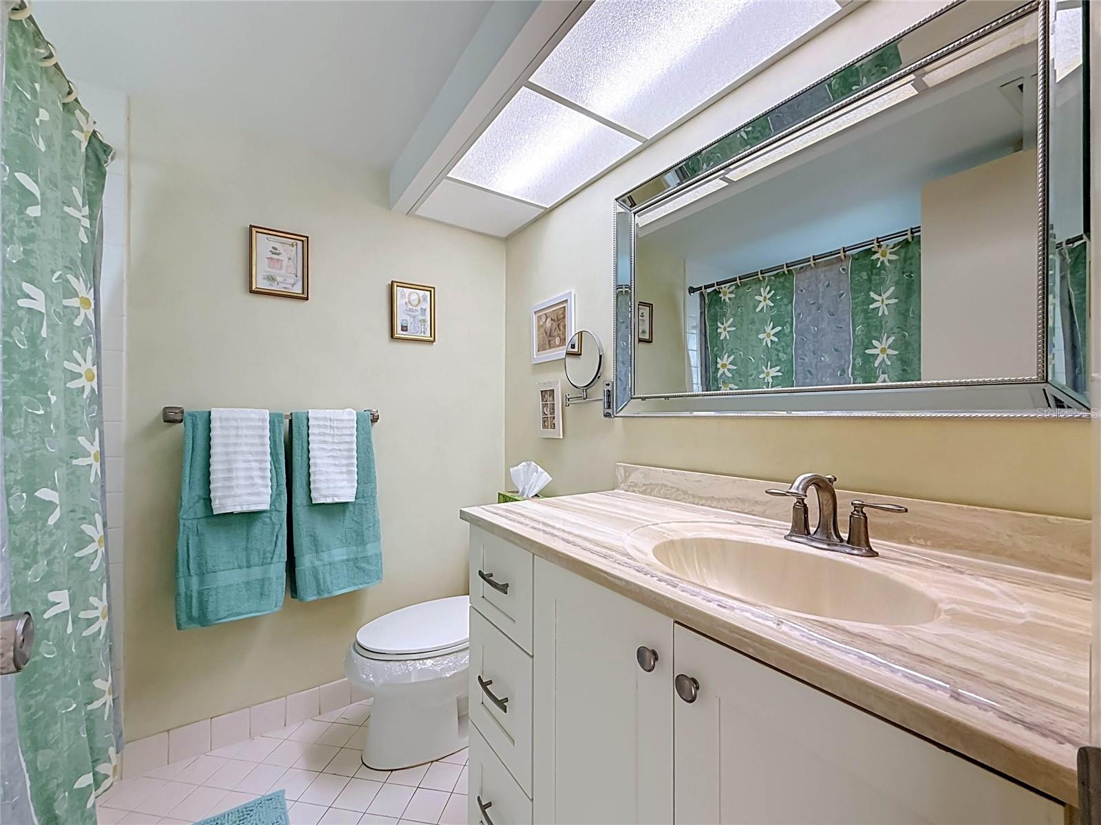 4550 COVE CIR #502 — photo 32