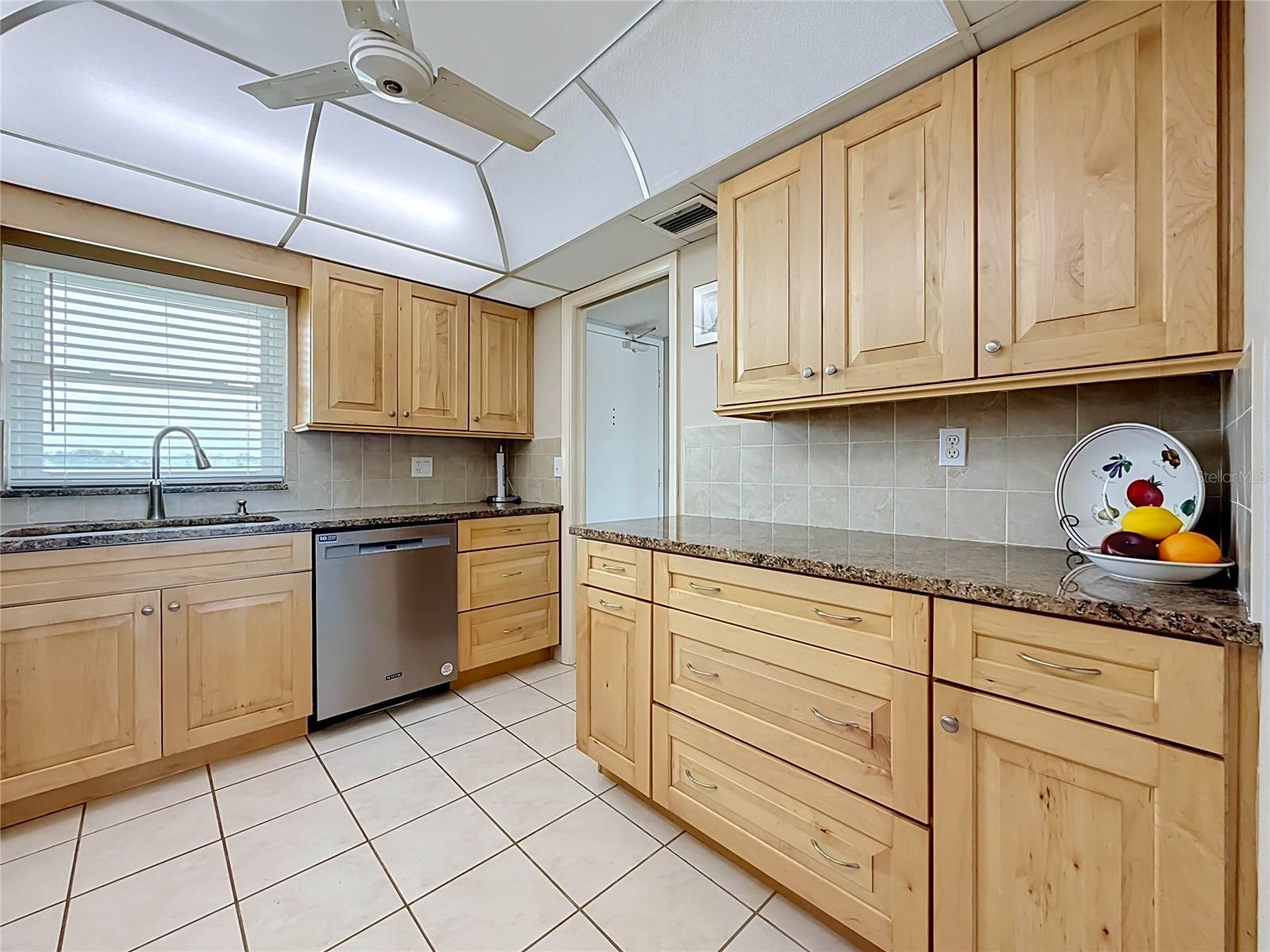4550 COVE CIR #502 — photo 12