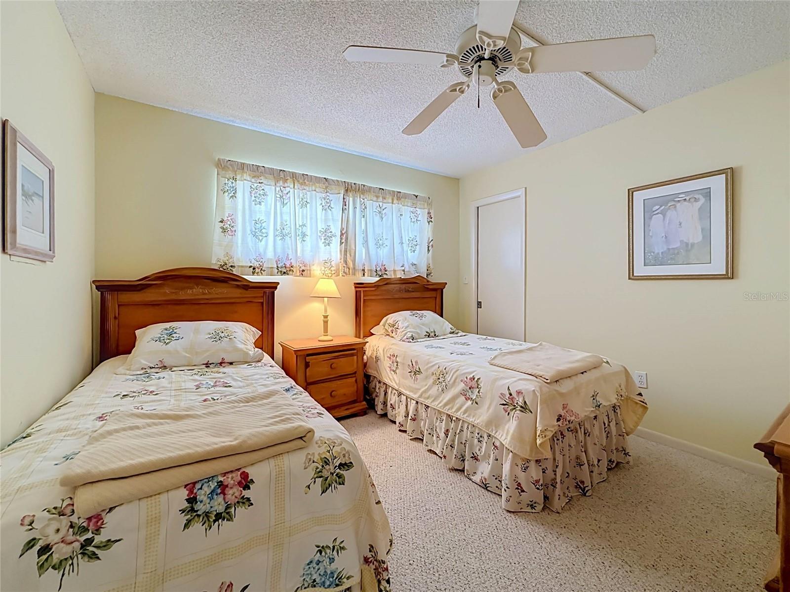 4550 COVE CIR #502 — photo 34